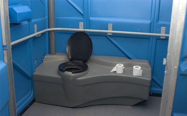 ada/handicap porta potties are designed to be quickly transported and set up at various sites